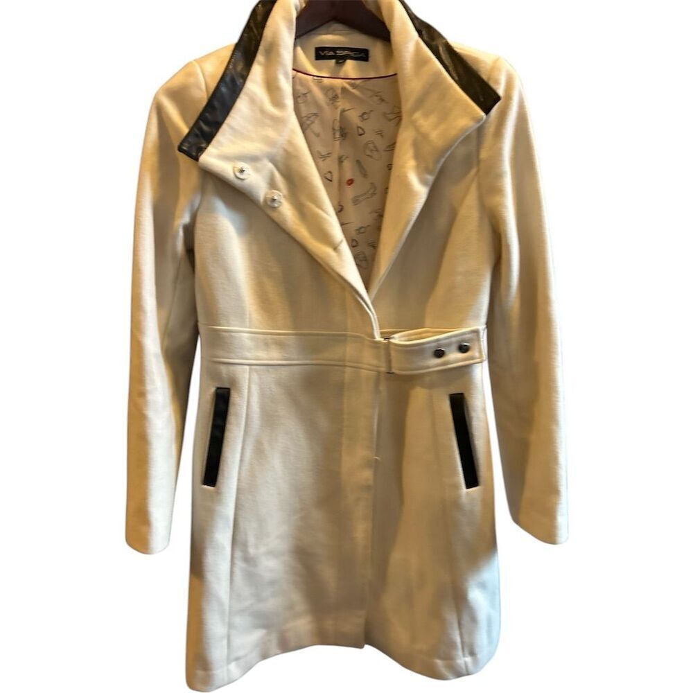 Via Spiga Women's White Overcoat Size 10 Elegant wool blend
